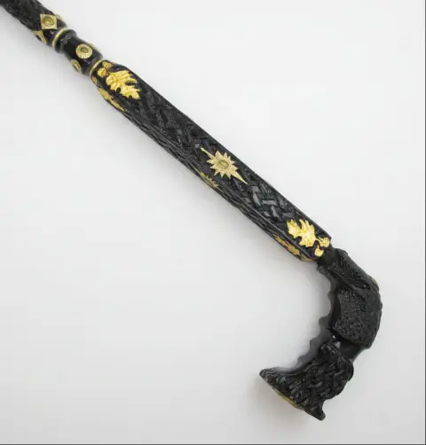 Alligator Carved Wood Gold Leaf Amber Inlaid Black Lacquer Walking Stick Cane, photo 4 of 12