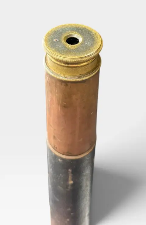 Antique 36" Brass and Leather Wrapped Spyglass Floor Maritime Telescope, photo 3 of 7