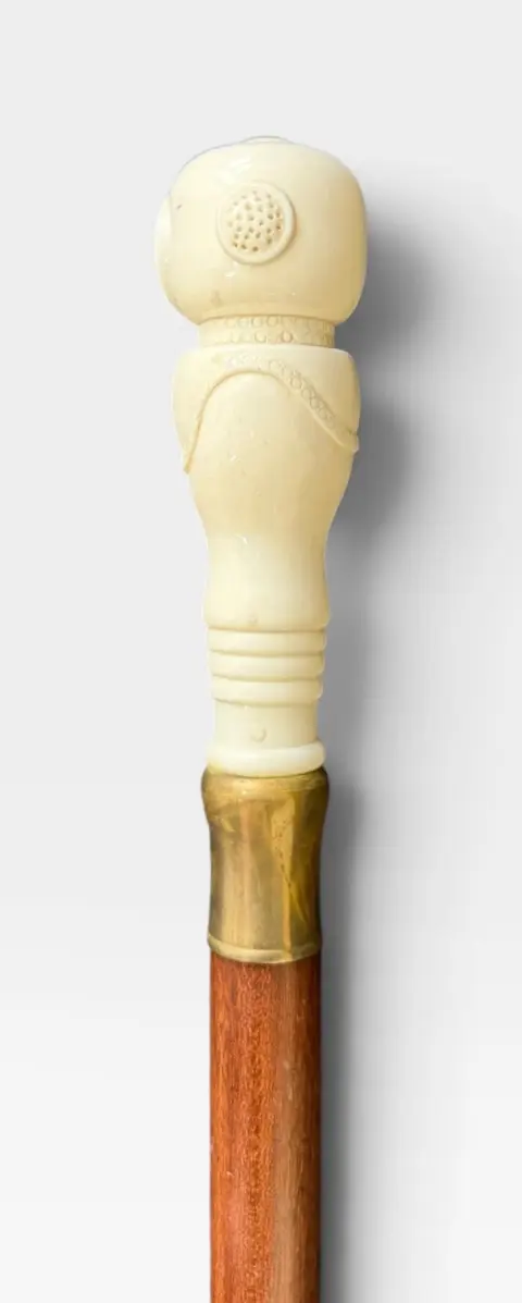 Antique Carved Bone Deep Sea Diver Folk Art Walking Stick Cane, photo 2 of 7