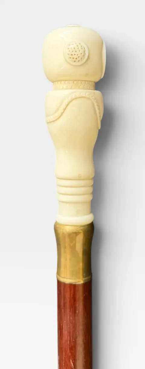 Antique Carved Bone Deep Sea Diver Folk Art Walking Stick Cane, photo 5 of 7