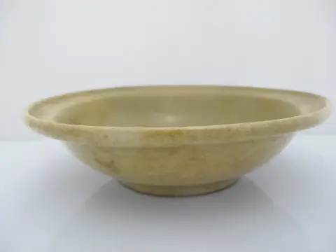 Antique Chinese Celadon Tang Dynasty Yue Ware Style Rimmed Bowl, photo 5 of 8