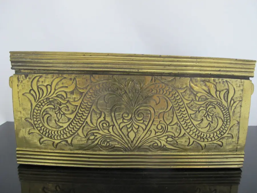Antique MARANAO Philippines Large Brass Ornate Scroll BETEL NUT Tobacco Box