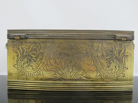 Antique Maranao Philippines Large Brass Ornate Scroll Betel Nut Tobacco Box, photo 8 of 11