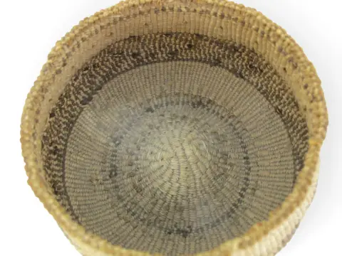 Antique Northern California Hupa/Yurok/Karuk Native Chevron Basket Bowl, photo 4 of 11