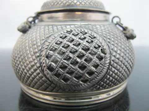 Antique Southeast Asian Silver Betel Nut Censer Box or Incense Burner, photo 5 of 12