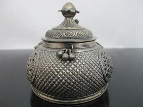 Antique Southeast Asian Silver Betel Nut Censer Box or Incense Burner, photo 6 of 12