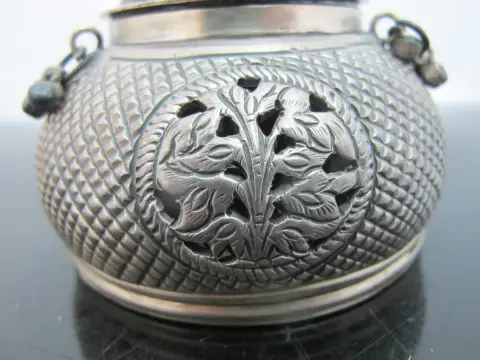 Antique Southeast Asian Silver Betel Nut Censer Box or Incense Burner, photo 8 of 12