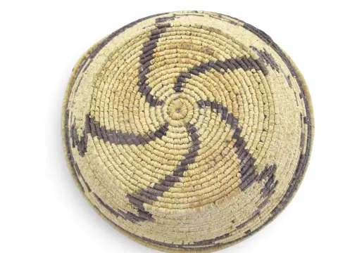 Apache Native American Whirling Bolt Zig Zag Coiled Basket Bowl 8 1/2", photo 9 of 9