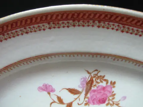 Chinese Export Porcelain Armorial British East India Reproduction Oval Platter, photo 4 of 6