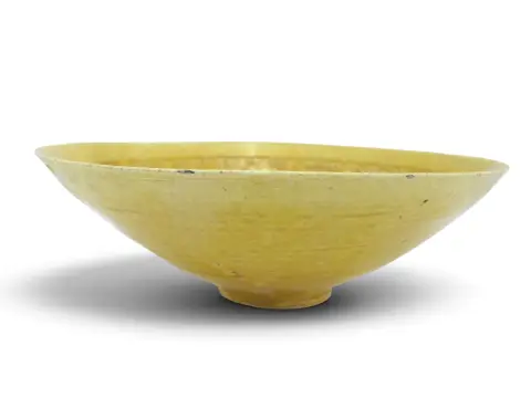 Chinese Ming Hongzhi Style Dragon & Phoenix Delicate Yellow Bowl, photo 11 of 12