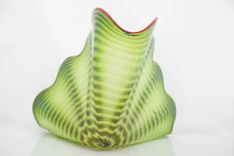 Dale Chihuly 2pc Parrot Green Persian Series Hand Blown Art Glass Sculpture, photo 5 of 12