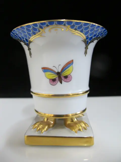 Herend Hungary Rothschild Porcelain Bird & Insect Blue Scale Claw Footed Vase, photo 6 of 9