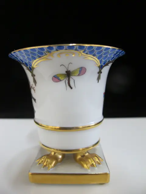 Herend Hungary Rothschild Porcelain Bird & Insect Blue Scale Claw Footed Vase, photo 7 of 9