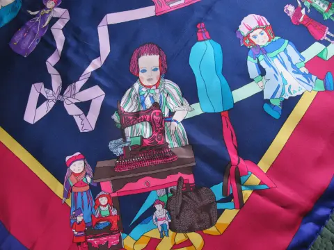 Hermes Paris Carre 90 Hello Dolly Dolls Print Blue Pink 100% Silk Scarf, photo 9 of 12