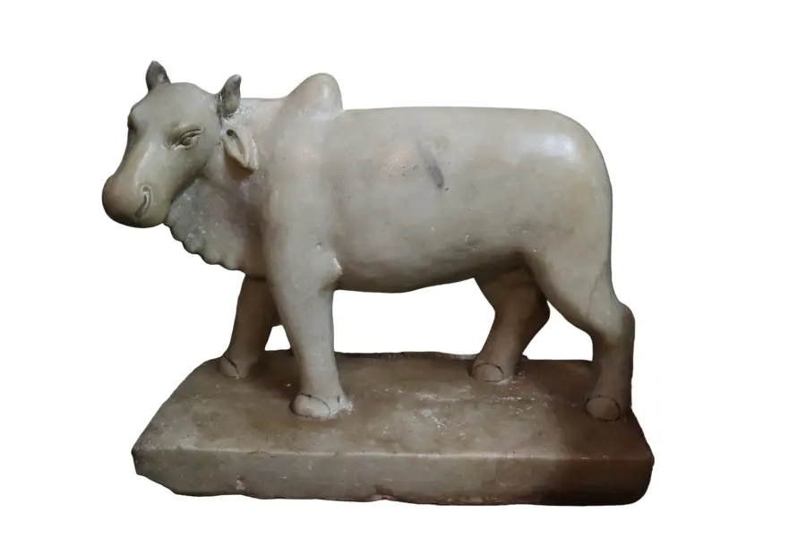 Hindu Hand Carved Marble Nandi Brahman Bull Statue