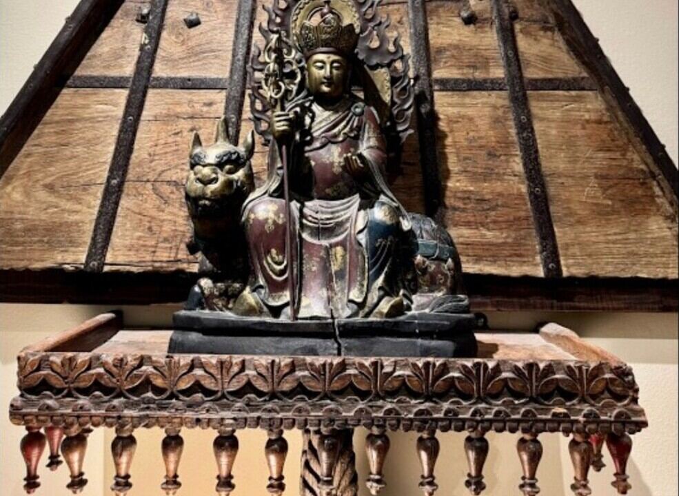 International Treasure Estate Sale (Full length)