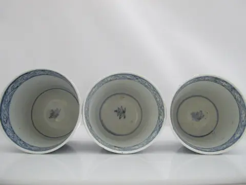 Japanese Edo Blue & White Patchwork Soba Choko Noodle Bowl or Tea Cup Set of 3, photo 2 of 8