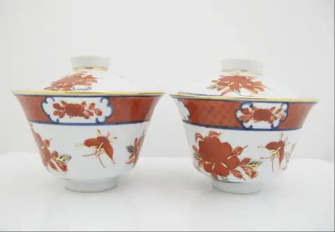 Japanese Imari Porcelain Butterfly & Flower Gold Lidded Tea Bowl Saucer Pair, photo 6 of 12