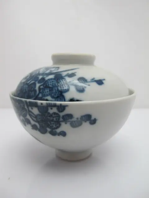 Japanese Sometsuke Blue Porcelain Soup or Rice Bowl With Lid, photo 2 of 11