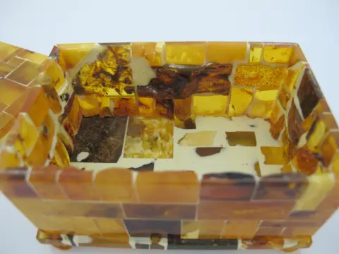 Mosaic Baltic Amber Lidded Jewelry Trinket Box Casket, photo 9 of 11
