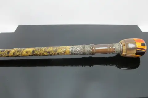 Natural Horn & Snakeskin Antique Walking Stick Gadget Cane With Hidden Corkscrew, photo 1 of 11