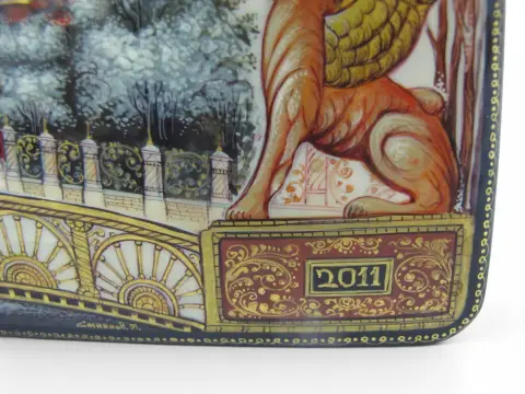 Russian Saint Petersburg Historical Span Scenic Hand Painted Lacquer Box, photo 4 of 11