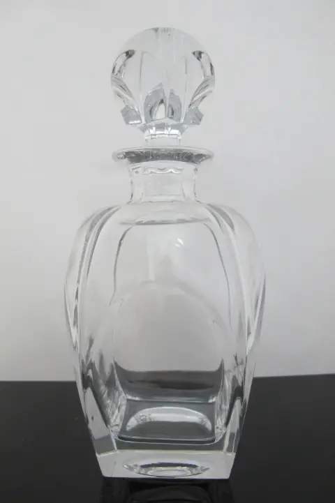 Shannon Designs of Ireland Irish Crystal Spirits Liquor 10" Decanter, photo 4 of 10