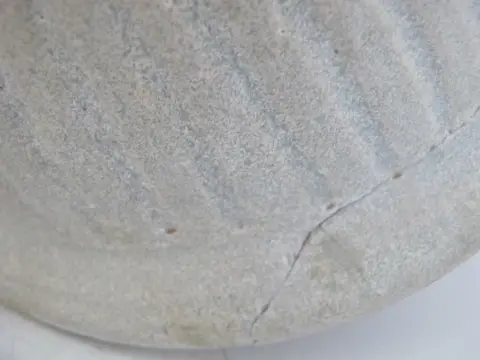 Southeast Asian Thai Sawankhalok Sukhothai Style Celadon Stoneware Pottery Bowl, photo 10 of 11