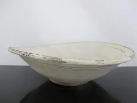 Southeast Asian Thai Sukhothai Style Antique Stoneware Pottery Bowl, photo 7 of 12