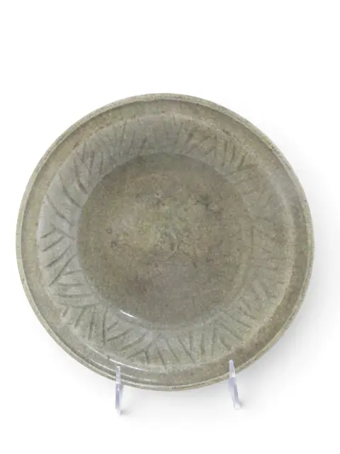 Thai Southeast Asian Sawankhalok Sukhothai Style Celadon Crackle Pottery Bowl, photo 1 of 11