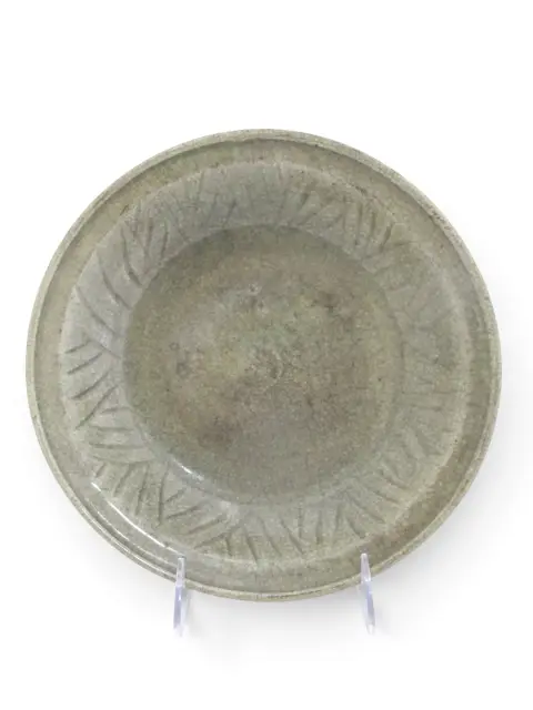 Thai Southeast Asian Sawankhalok Sukhothai Style Celadon Crackle Pottery Bowl, photo 2 of 11