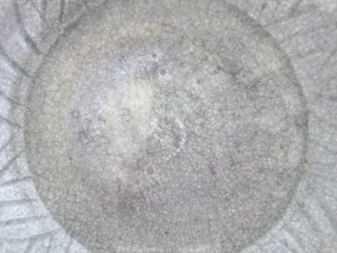 Thai Southeast Asian Sawankhalok Sukhothai Style Celadon Crackle Pottery Bowl, photo 3 of 11