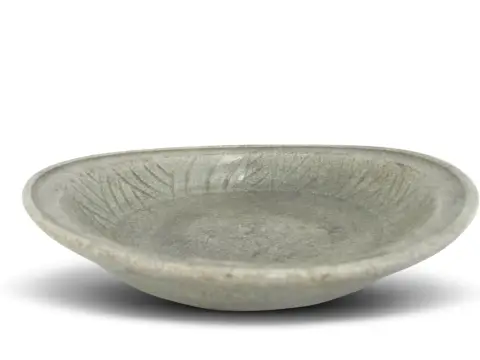 Thai Southeast Asian Sawankhalok Sukhothai Style Celadon Crackle Pottery Bowl, photo 7 of 11