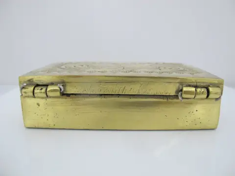 Vintage Betel Nut Engraved Scroll Brass Philippines Snuff Box Pair, photo 5 of 12