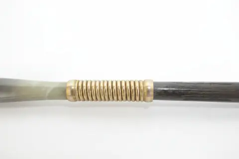 Vintage Deer Stag Antler Handle Wood Natural Ox Horn Shoehorn Stick, photo 5 of 6