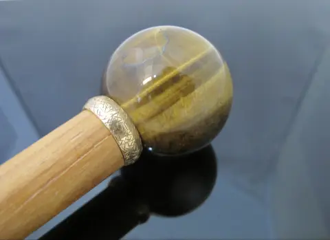 Vintage TIGERs Eye Crystal Ball Knob Wood Walking Stick Cane, photo 6 of 9