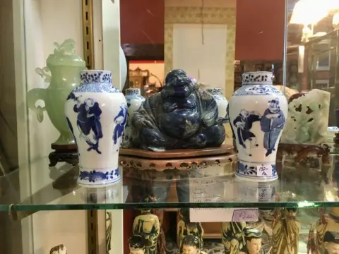 Photo from Asian Arts Estate Collection