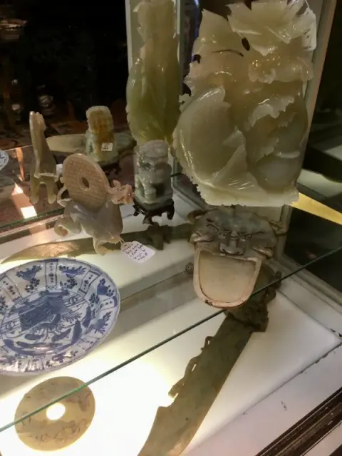 Photo from Asian Arts Estate Collection