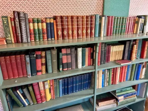 Photo from The Brazee Grant Estate Sale