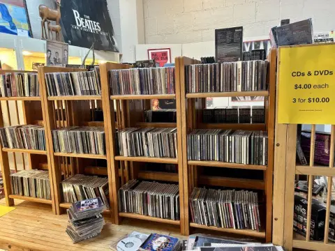 Photo from The EPIC Record Estate Collection - Part 2