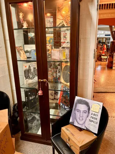 Photo from The EPIC Record Estate Collection - Part 2