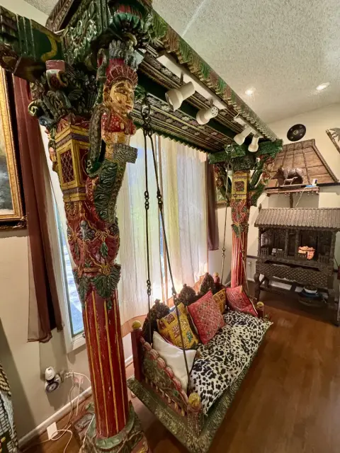 Photo from International Treasure Estate Sale