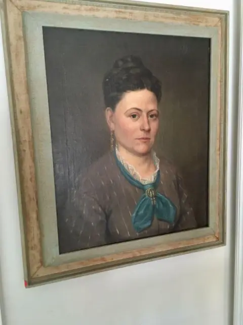 Photo from Janet Edwards Designs Estate Sale