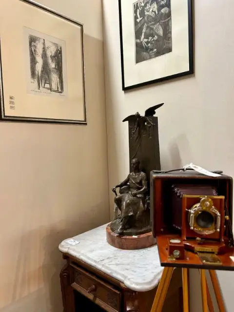 Photo from The William Reynolds Fine Art Collection